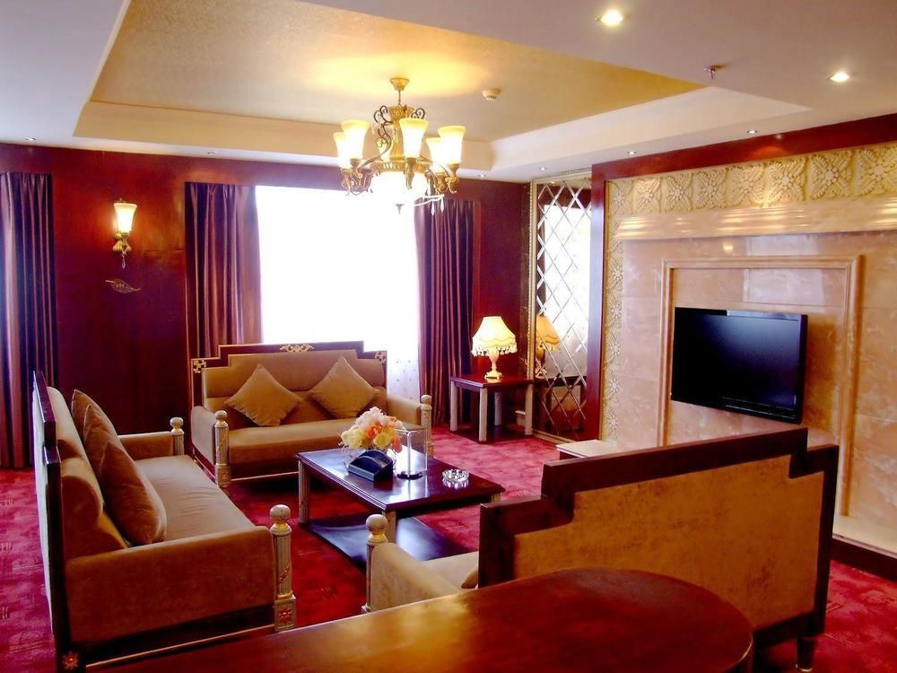 Laway Internatinal Hotel Lhasa Exteriör bild