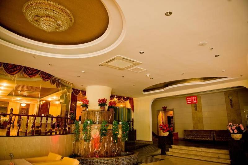 Laway Internatinal Hotel Lhasa Exteriör bild