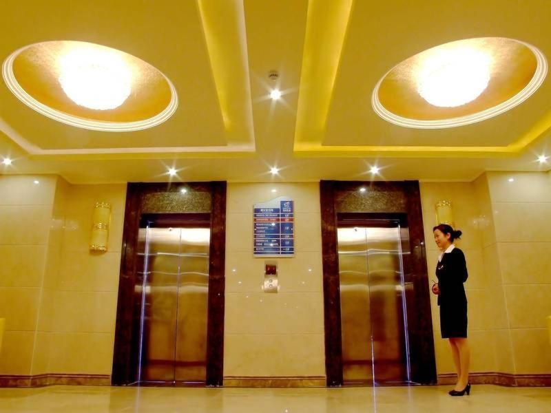 Laway Internatinal Hotel Lhasa Exteriör bild