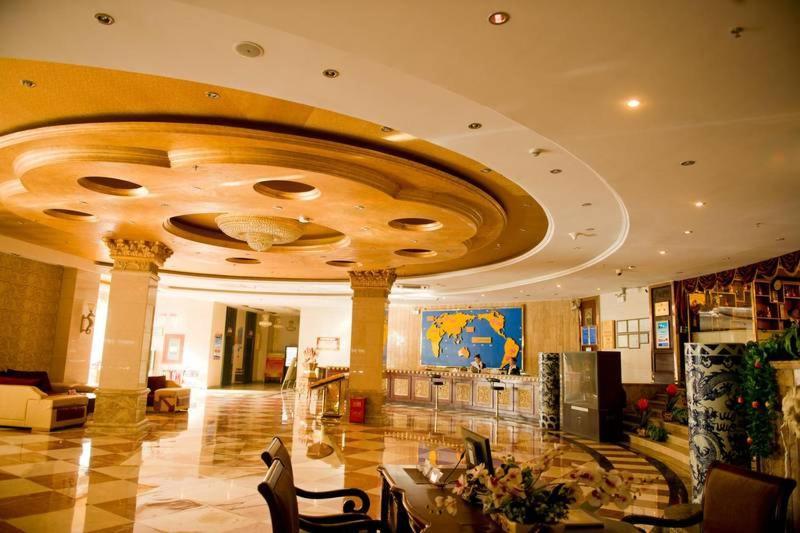 Laway Internatinal Hotel Lhasa Exteriör bild