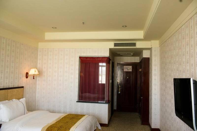 Laway Internatinal Hotel Lhasa Exteriör bild
